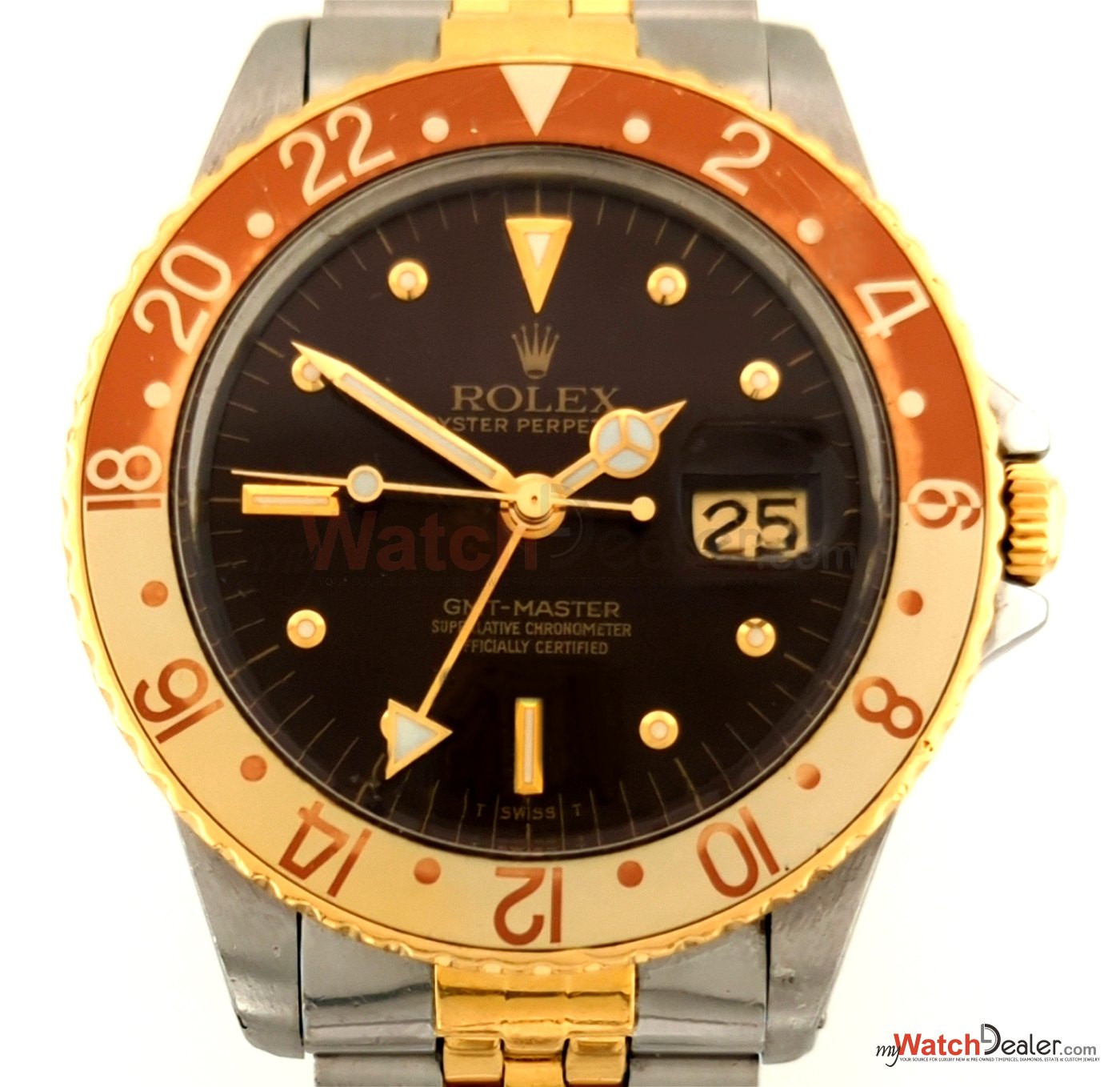 The Two-Tone GMT-Master That Wears Smaller Than 40mm